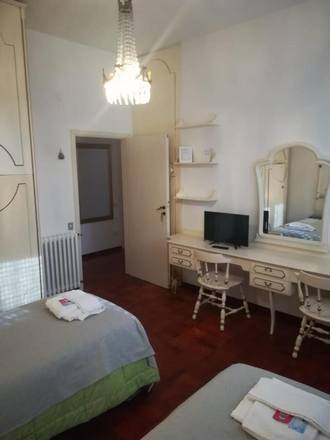 Manu Vintage B&B Cattolica Exterior foto